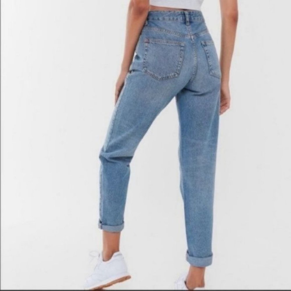 Ann Taylor blue wash high rise comfy mom jeans 4